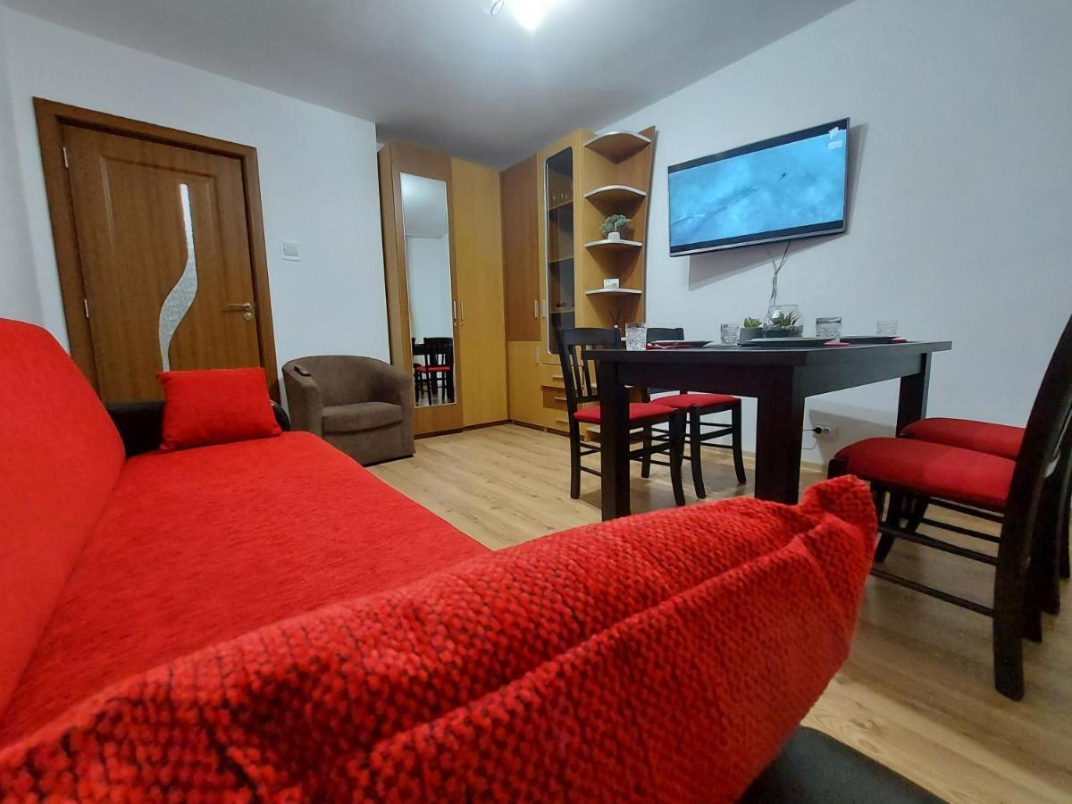 Aviliz Apartament Buşteni Eksteriør bilde