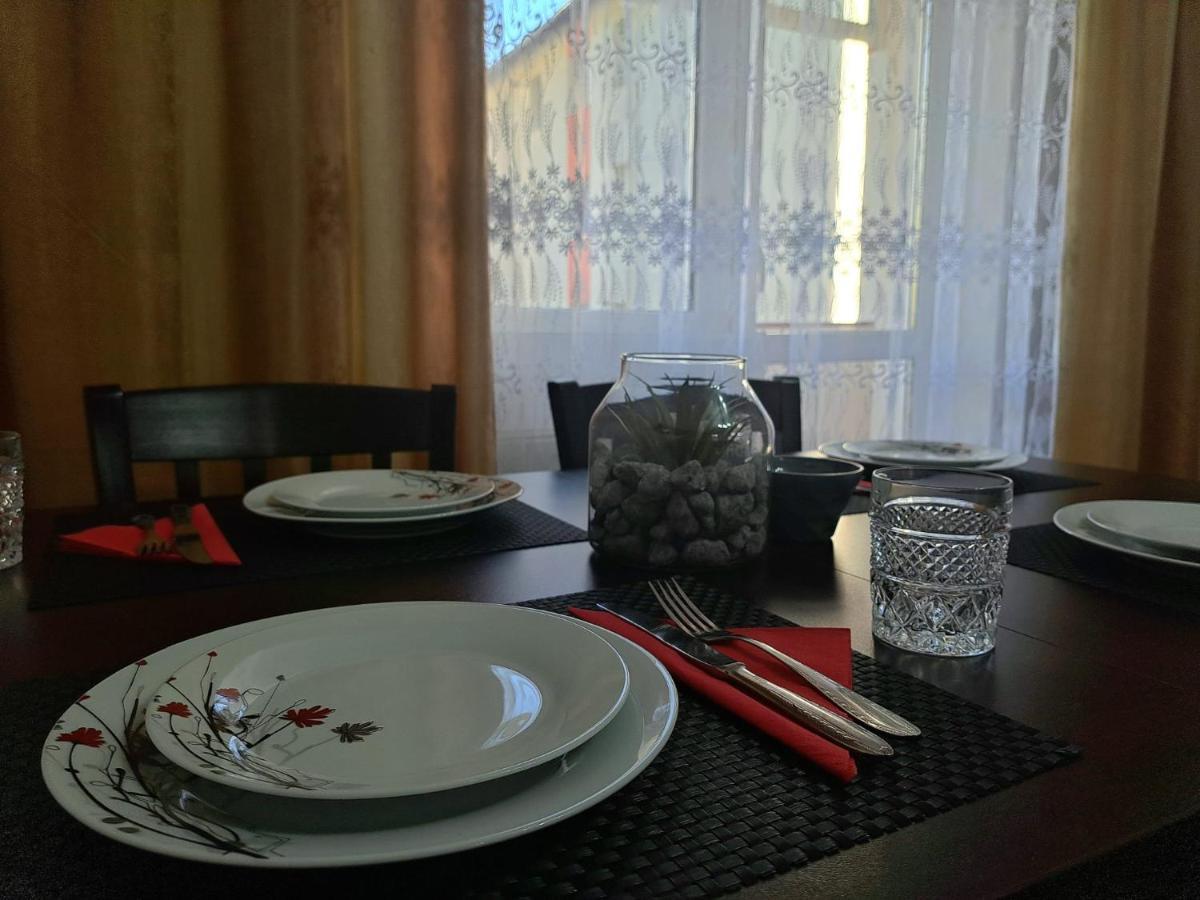 Aviliz Apartament Buşteni Eksteriør bilde