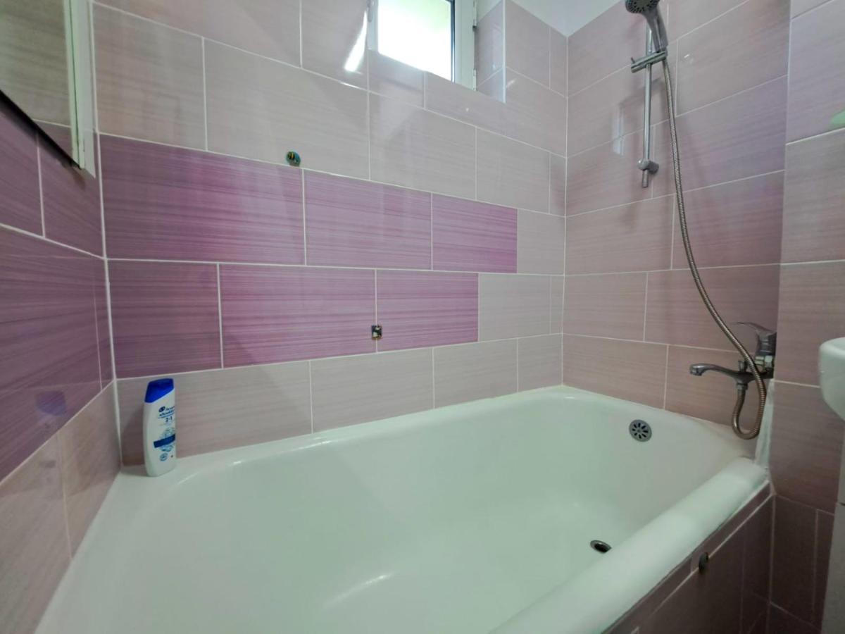 Aviliz Apartament Buşteni Eksteriør bilde
