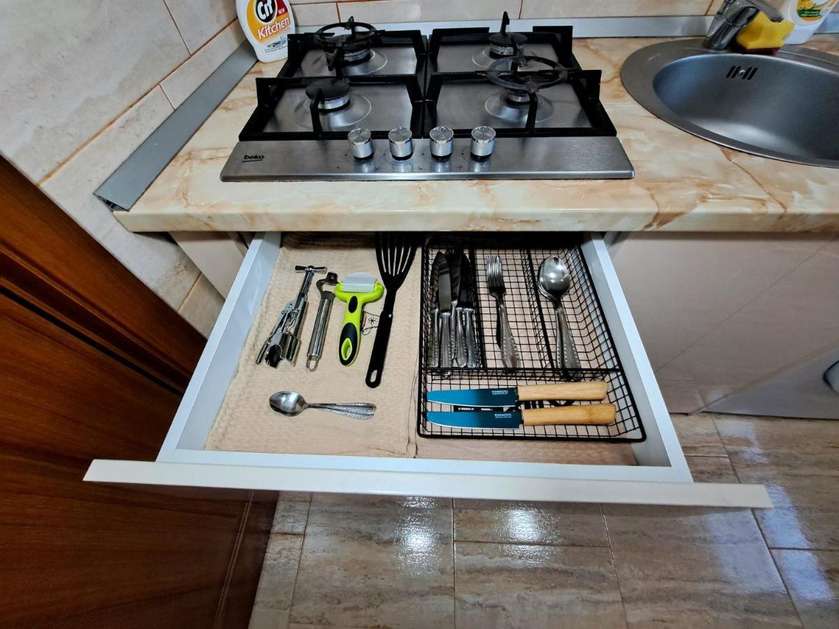 Aviliz Apartament Buşteni Eksteriør bilde